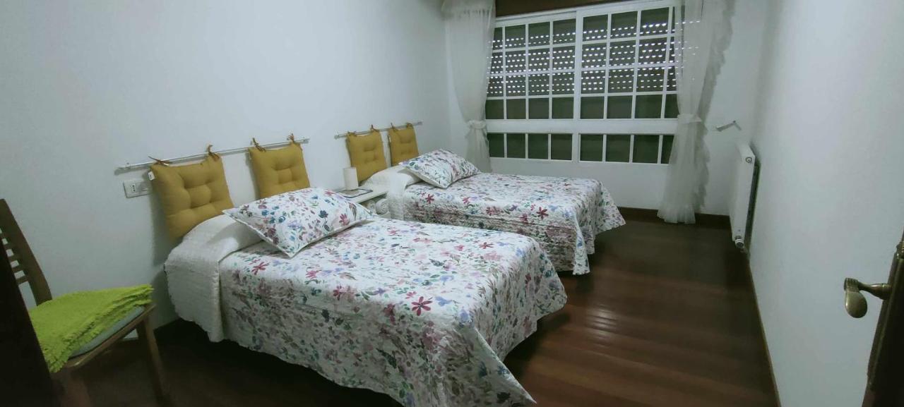 Apartamento De 4 Habitaciones En El Centro De Monforte Monforte De Lemos Εξωτερικό φωτογραφία